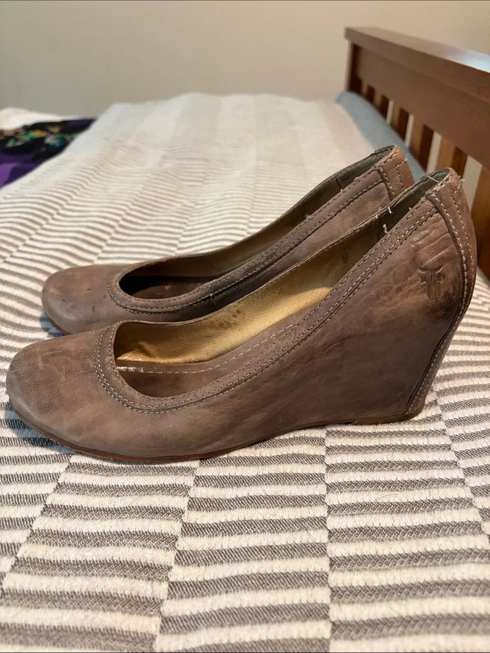 Frye Women's Brown Round-Toe Ballet Flats
